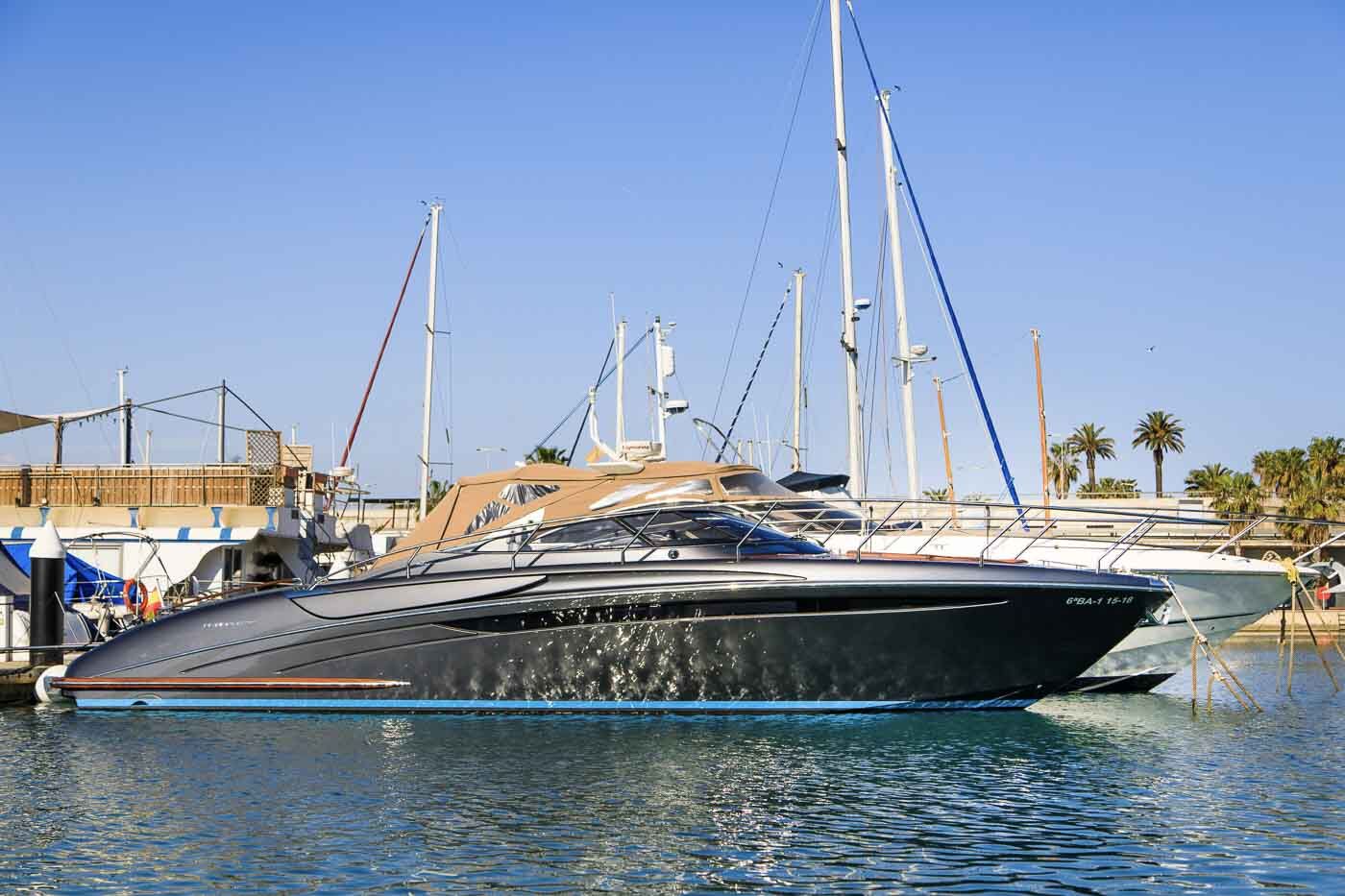 Power boat FOR CHARTER, year 2019 brand Riva and model Rivaraman Super 14m, available in Marina Port Vell Barcelona Barcelona España